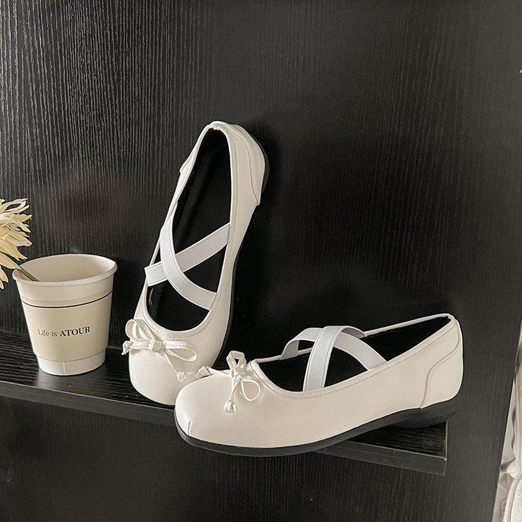 

Black French ballet style square head shallow mouth flat sole shoes women s summer 2025 new skirt versatile Mary Jane shoes 40