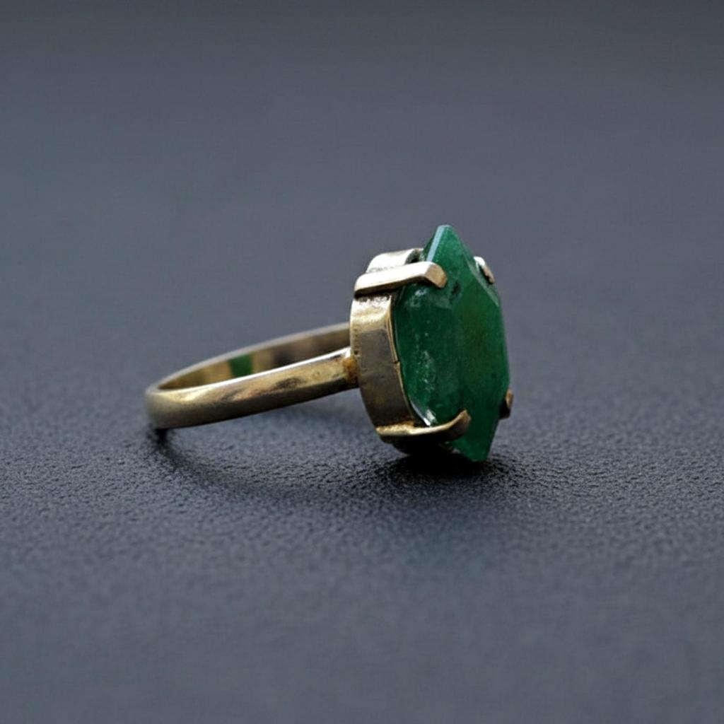 Natürlicher Grüner Smaragd Statement Ring, 925er Sterlingsilberschmuck, Handgefertigter Minimalistischer Eleganter Edelsteinring