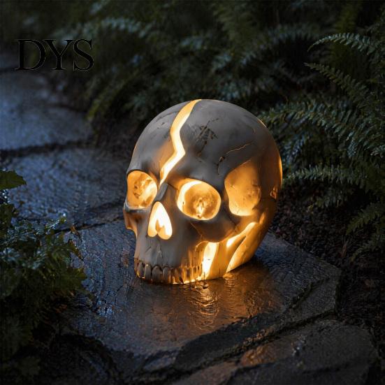 Broken Rebirth Sculpture Cracked Skull Garden Solar Light, Resin LED Statue Spooky Gothic Ornament Ornament, Halloween Decoration for Haunted