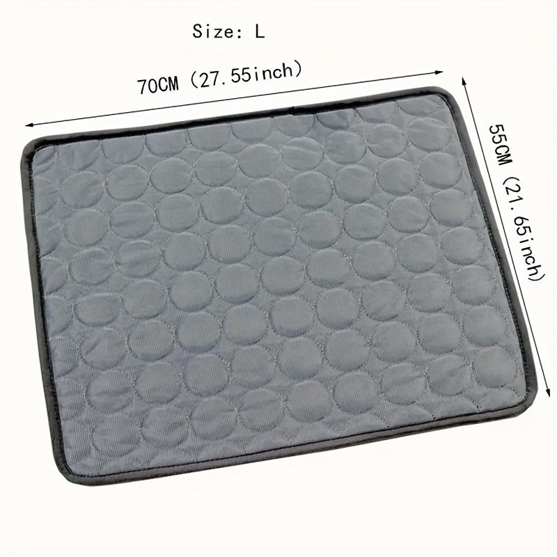 

Cooling Pad for Small Medium Dogs Cats Summer Breathable Pet Bed Cooler Mat S 40x30cm темно-сірий