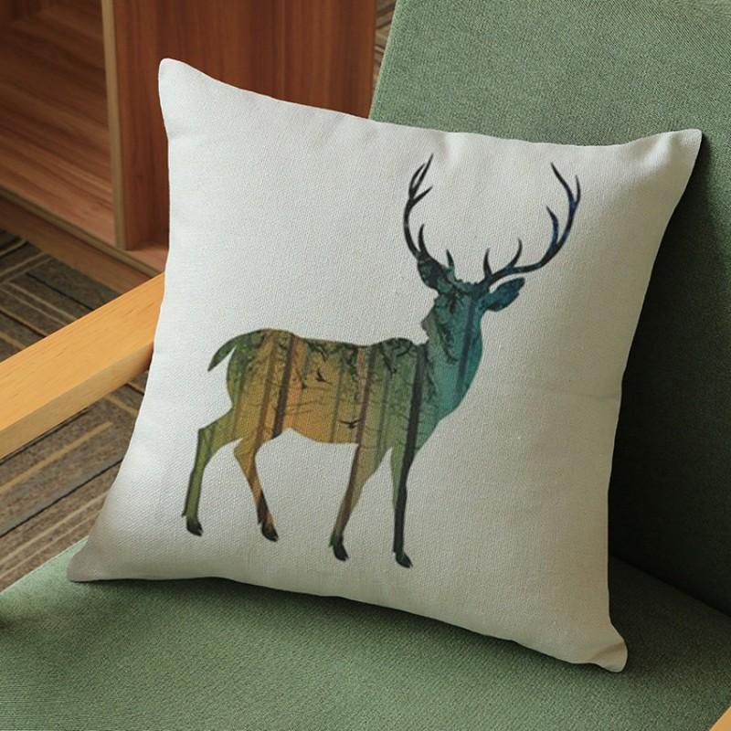 2018 New Decorative Moose Elk Deer Print Sofa Throw Pillows Fortune Throne Deer Head Car Seat Back Cushion Home Decor 45x45cm