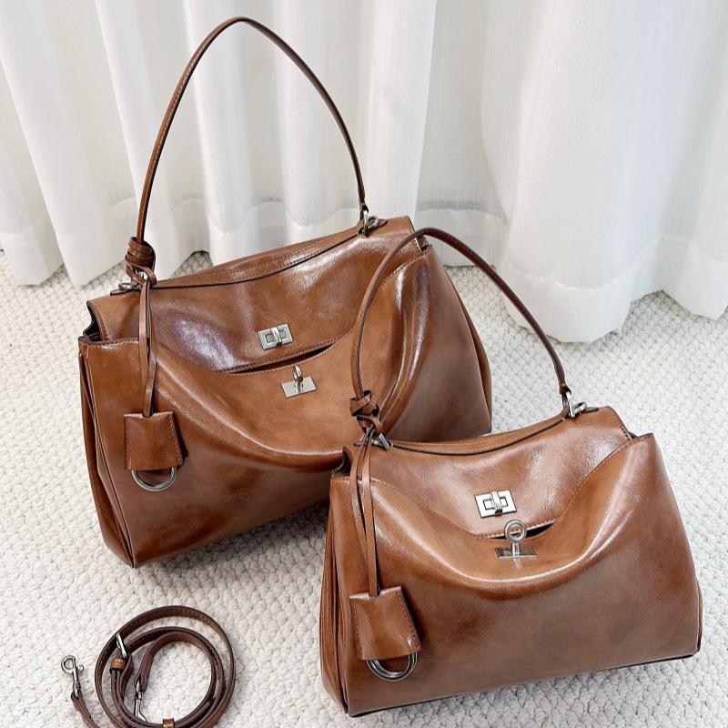 

2026 New Style Retro Oil Wax Cowhide Rodeo Buckle Shoulder Bag Large Capacity Single Compartment Messenger Bag Handheld Bag 29x10x20cm коричневый