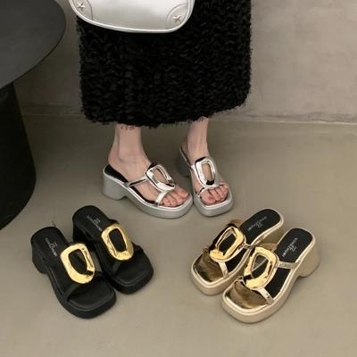 Women's Summer Fashion Open-Toe Platform Slippers Casual Metal Decoration Thick Bottom Slides for Ladies