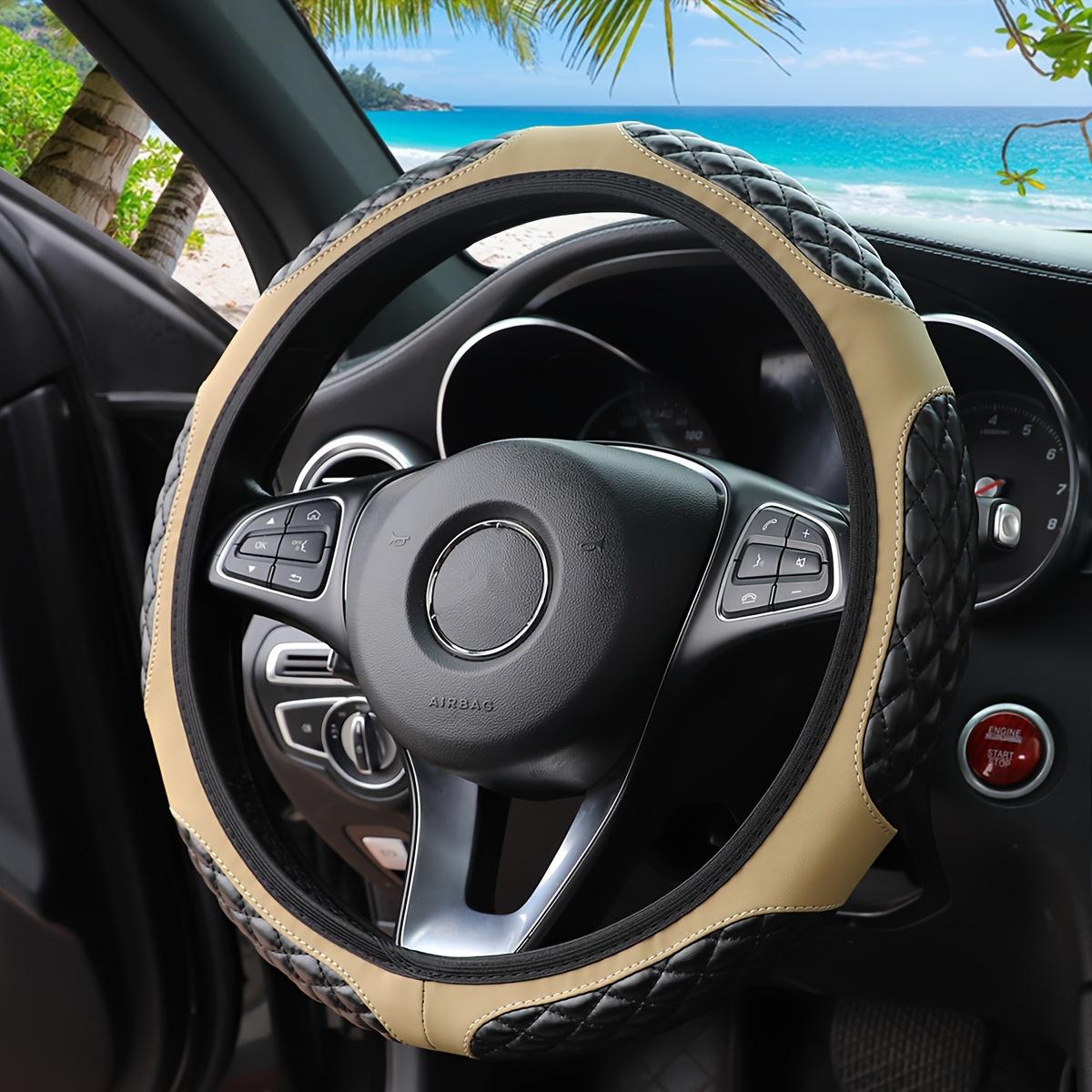 

Чехол на руль из мягкой искусственной кожи SoftTouch Luxury - превосходный комфортный захват, вышитый дизайн, универсальная посадка для рулевых колес размером 14,5-15 дюймов бежевый