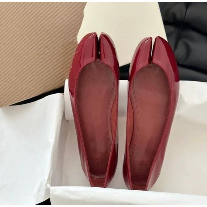 Fashion 2025 New Arrival Patent Leather Inner Heightening Splite-Toe Shoes Retro Shallow Flat Mary Janes Single-Layer Shoe Botas Mujer