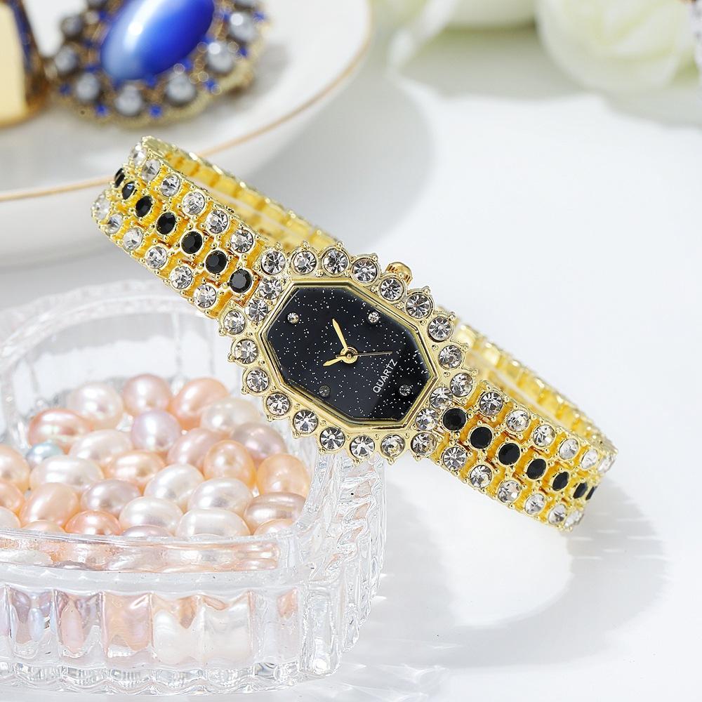 New Style Steel Band Bracelet Simple Casual Jewelry Ladies Watch Personality Oval Diamond Alloy Watch Ladies