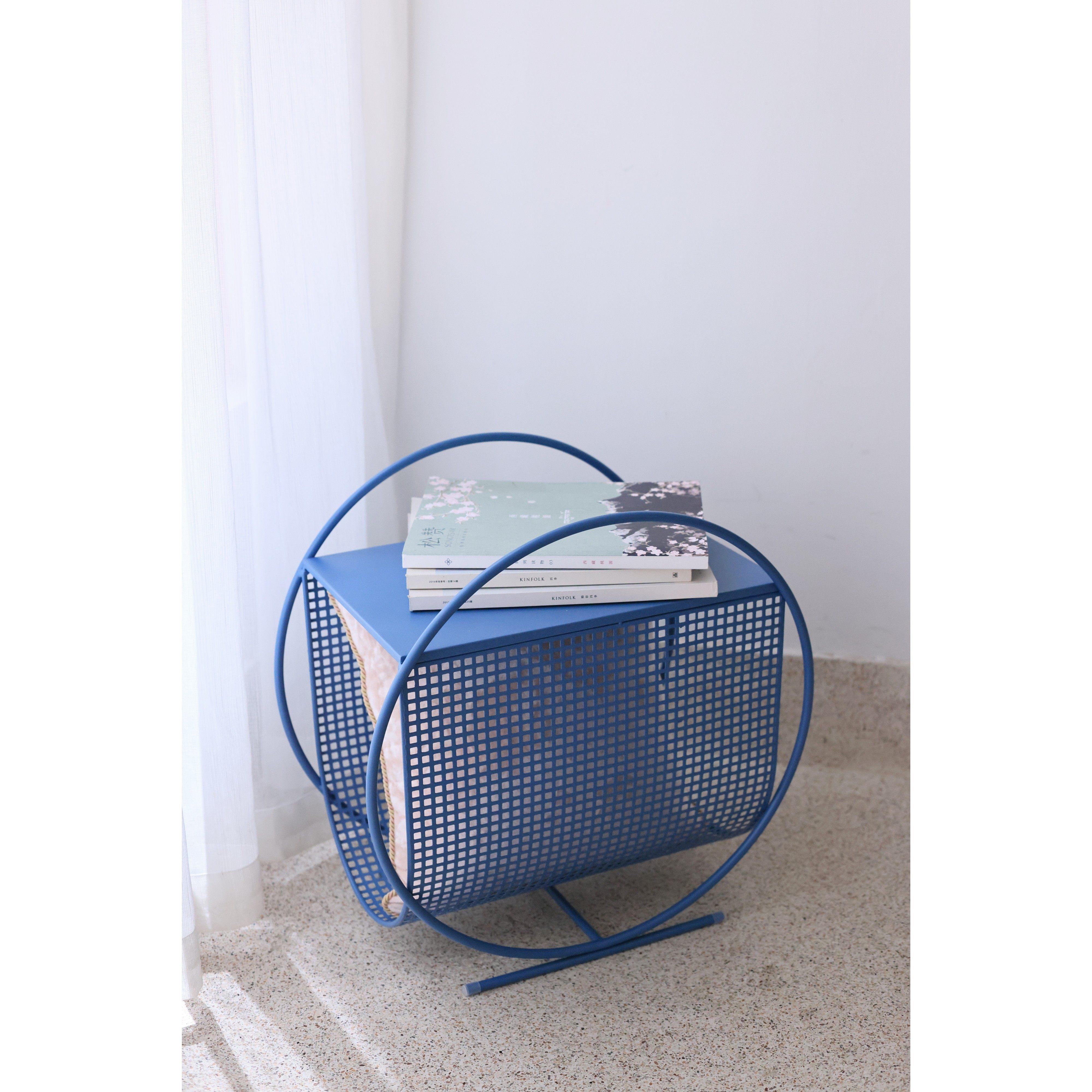 

Blue Basket Bedside Table Iron Mesh Side End Table with Storage Sofa Magazine Holder Portable Mobile Nightstand Living Room синий