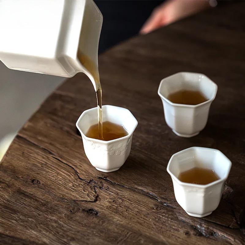 2pc/lot Handmade Relief Pine Teacup Dehua White Porcelain Master Cup Small Tasting Tea Bowl Meditation Cup Kung Fu Teaset 45ml