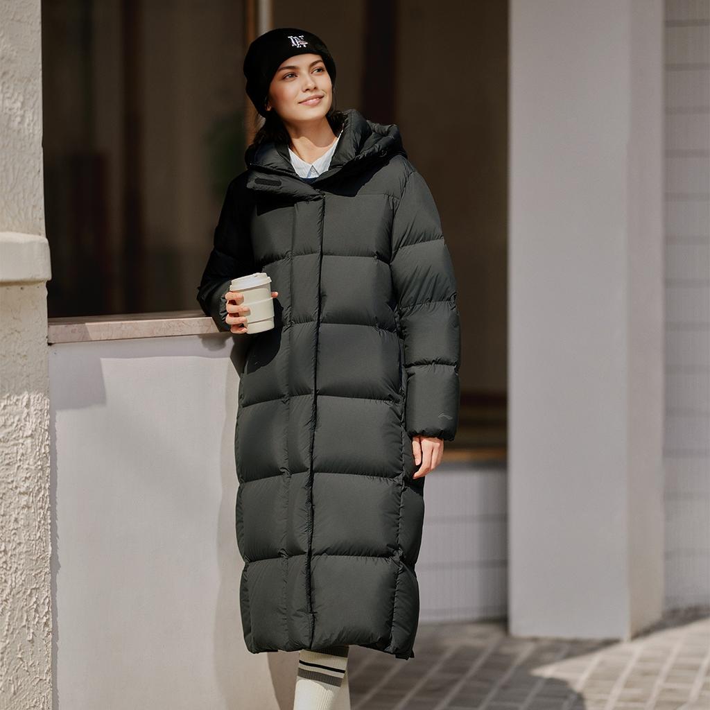 Li Ning Hot Pot Down Series Loose Hooded Solid Color Cold Resistant Outdoor Warm Versatile Long Down Jacket Women outerwear Black AYMU232-4