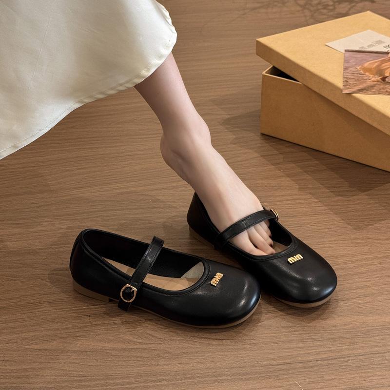 Retro round head flat bottom Mary Jane single shoes women's 2025 summer new late evening wind soft sole shallow mouth Doudou grandma shoes