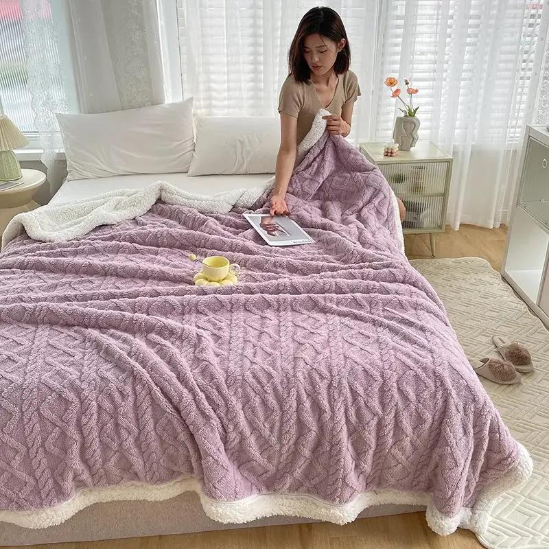 New Cover Blanket Office Shawl Air Conditioning Small Blanket Thickened Coral Velvet Flannel Lamb Wool Blanket Nap Sofa