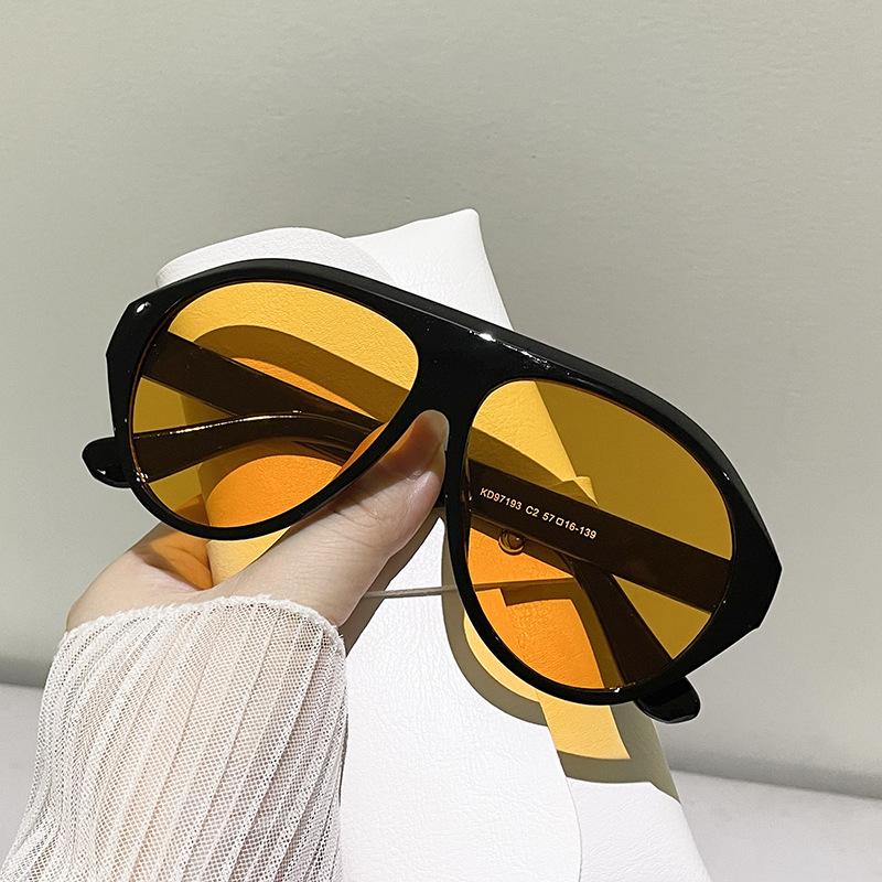 New Fashion Pilot Sunglasses Oversized Goggles Women Luxury Brand Designer Sun Glasses Mens Womens Trendy Shades UV400