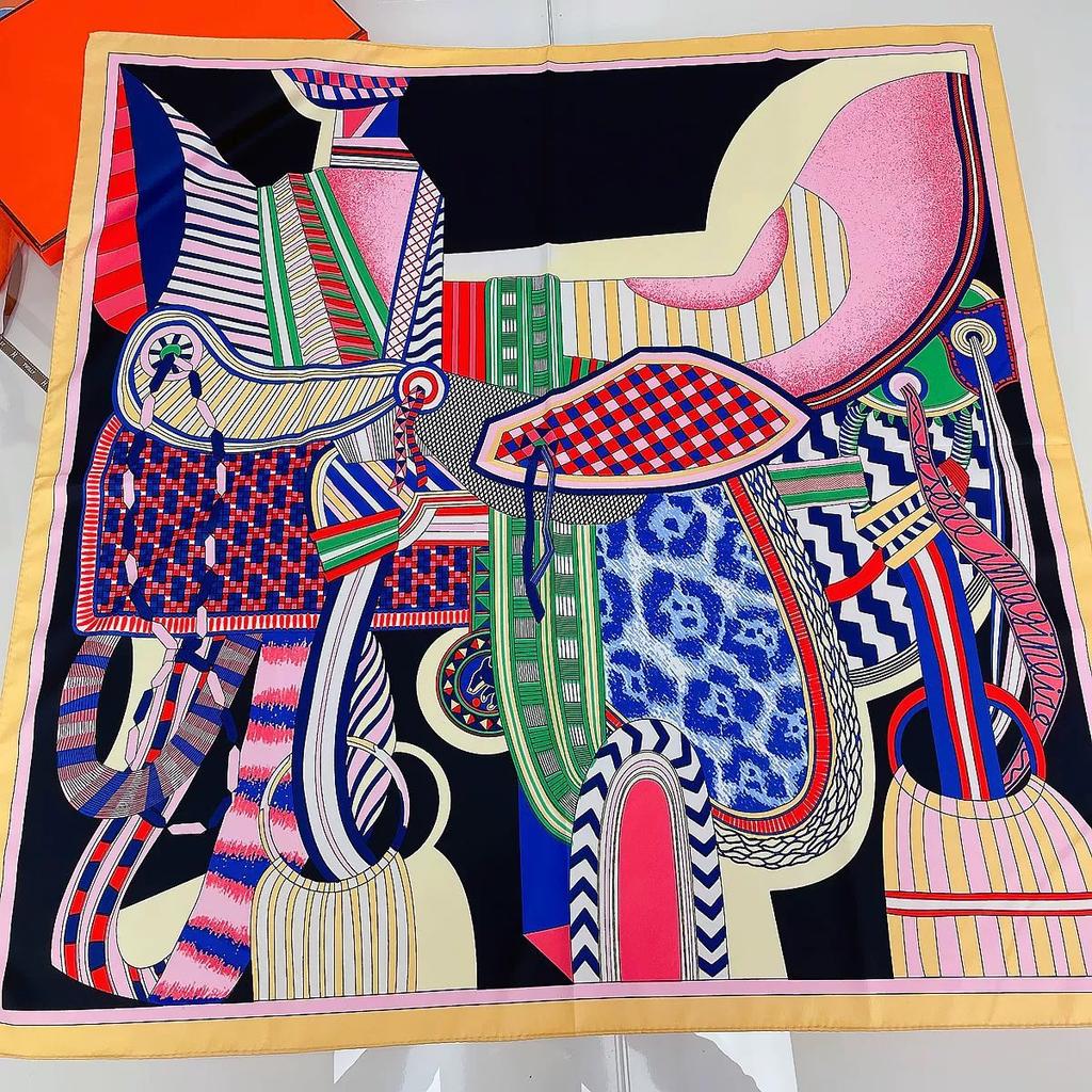 90CM Manual Hand Rolled Twill Silk Scarf Women Chain Print Square Scarves Wraps Echarpes Silk Foulards Femme Bandana Head Hijab