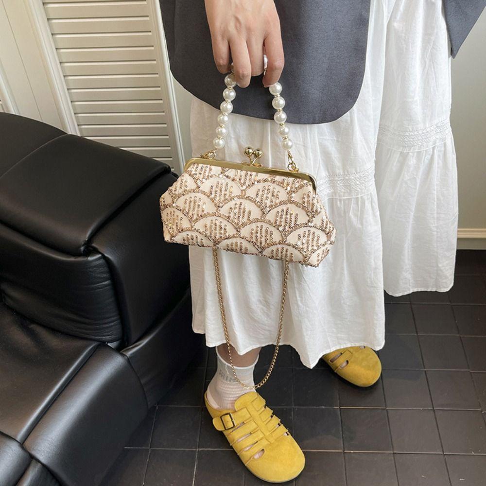 Pearl Hanfu Clutch Bag Kiss Lock Ladies Shell Bag Wrist Bag Sequin Banquet Bag  Banquet