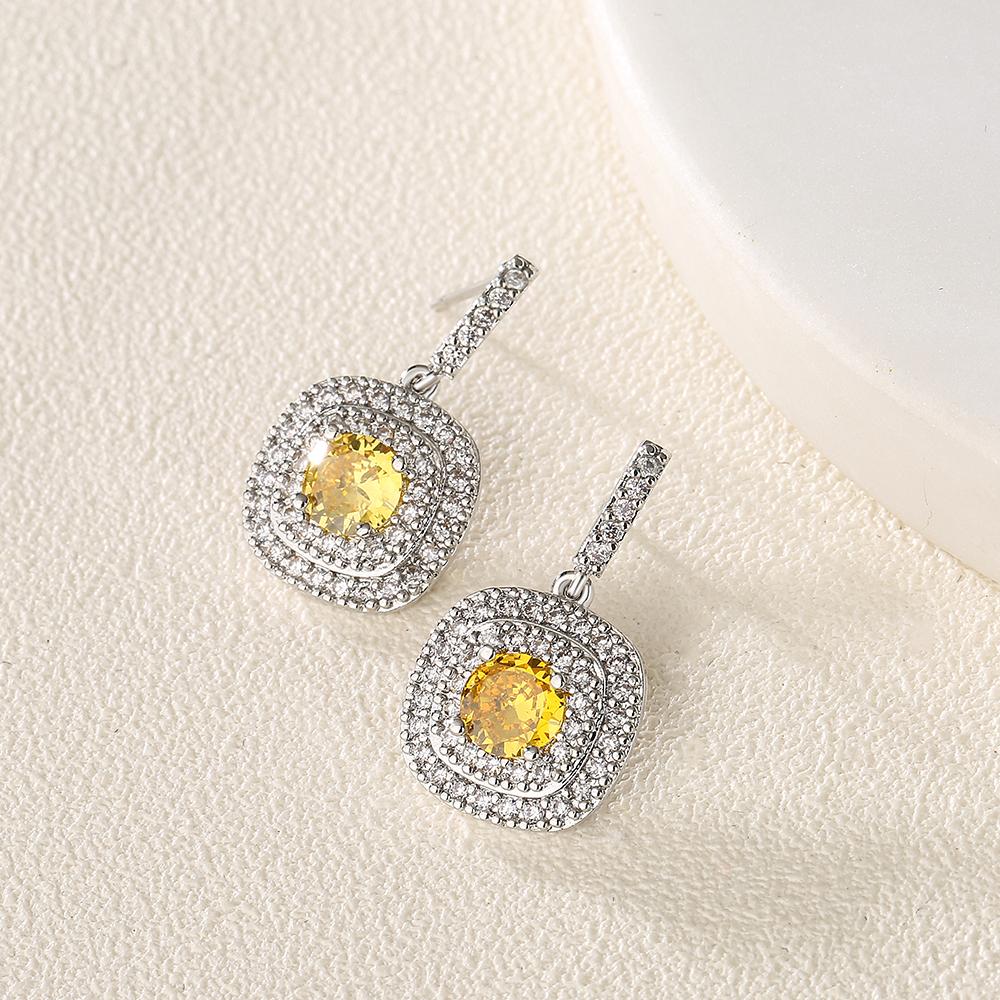 ZAKOL Ensemble Collier Boucles d'Oreilles Géométriques Classiques en Zircone Cubique pour Femmes Zircon Brillant Carré Couleur Argent Mariage Fête Zircon