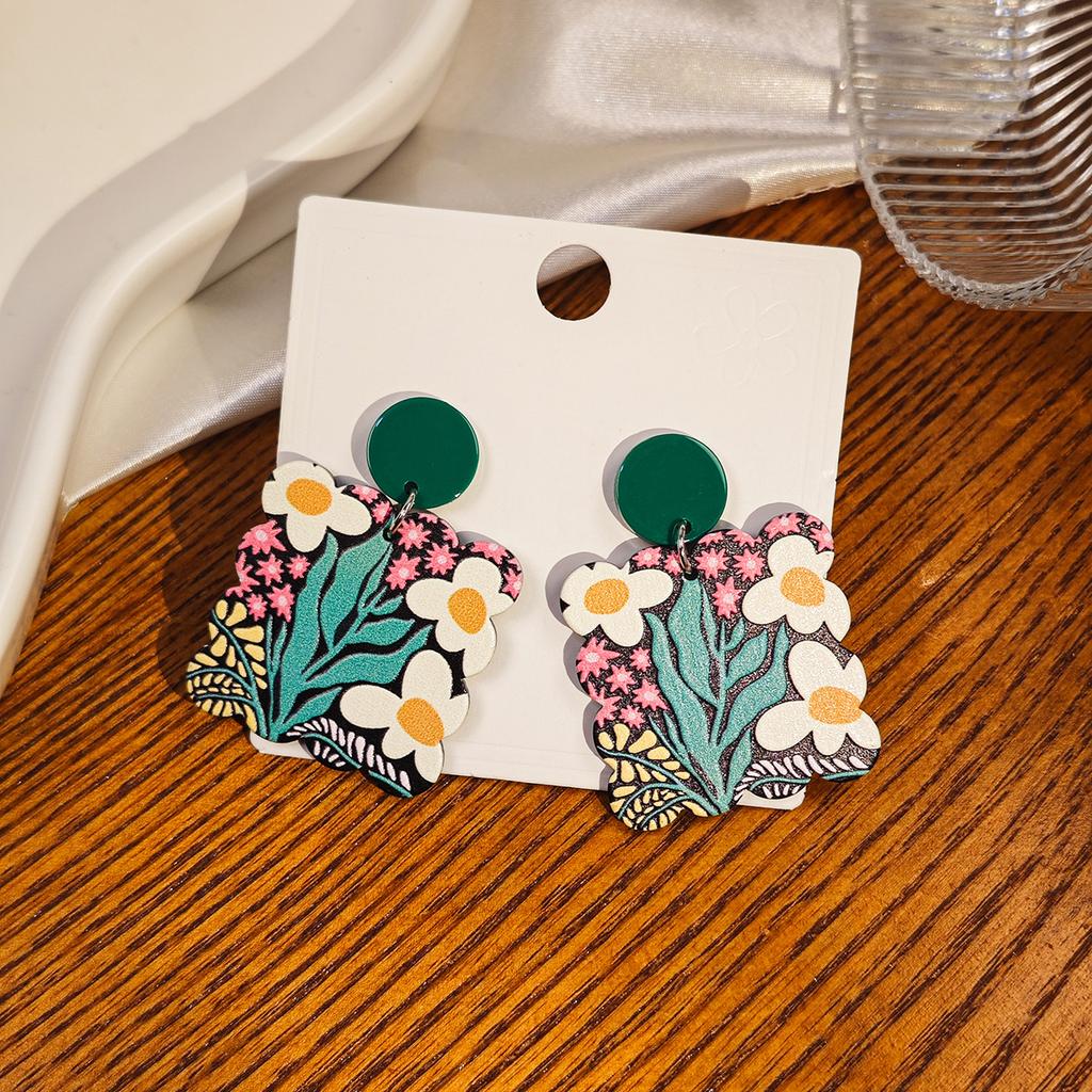 Boho Style Vintage Flower Earrings for Women, Ideal for Beach Vacation