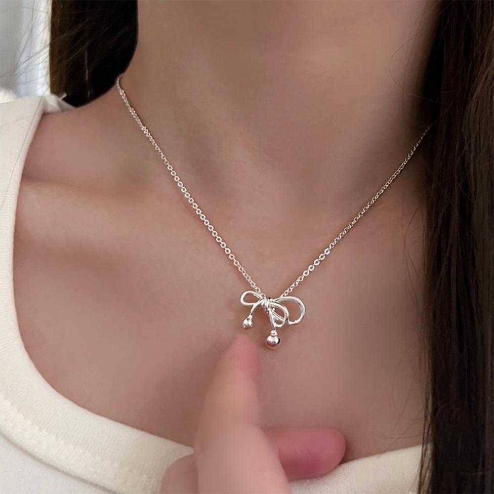 Shijia Pearl Necklace Women's Niche Light Luxury Design High-end Temperament Collarbone Chain Neck Chain Sweater Chain Bead Chain