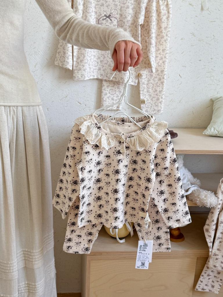 Baby loungewear pajamas infant clothes Class A boneless long johns two-piece set autumn and winter girls' suit