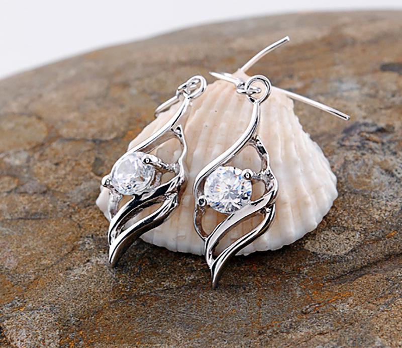 S925 Sterling Silver Angel Feather Stud Earrings - Korean Style Simple Wings, Versatile Jewelry for Christmas