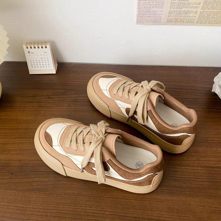 Dámské retro červené tenisky na silné podrážce, jaro 2025, šik hongkongský styl, německé tréninkové boty s kulatou špičkou