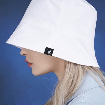 VARZAR Label Drop Overfit Bøttehatt Hvit