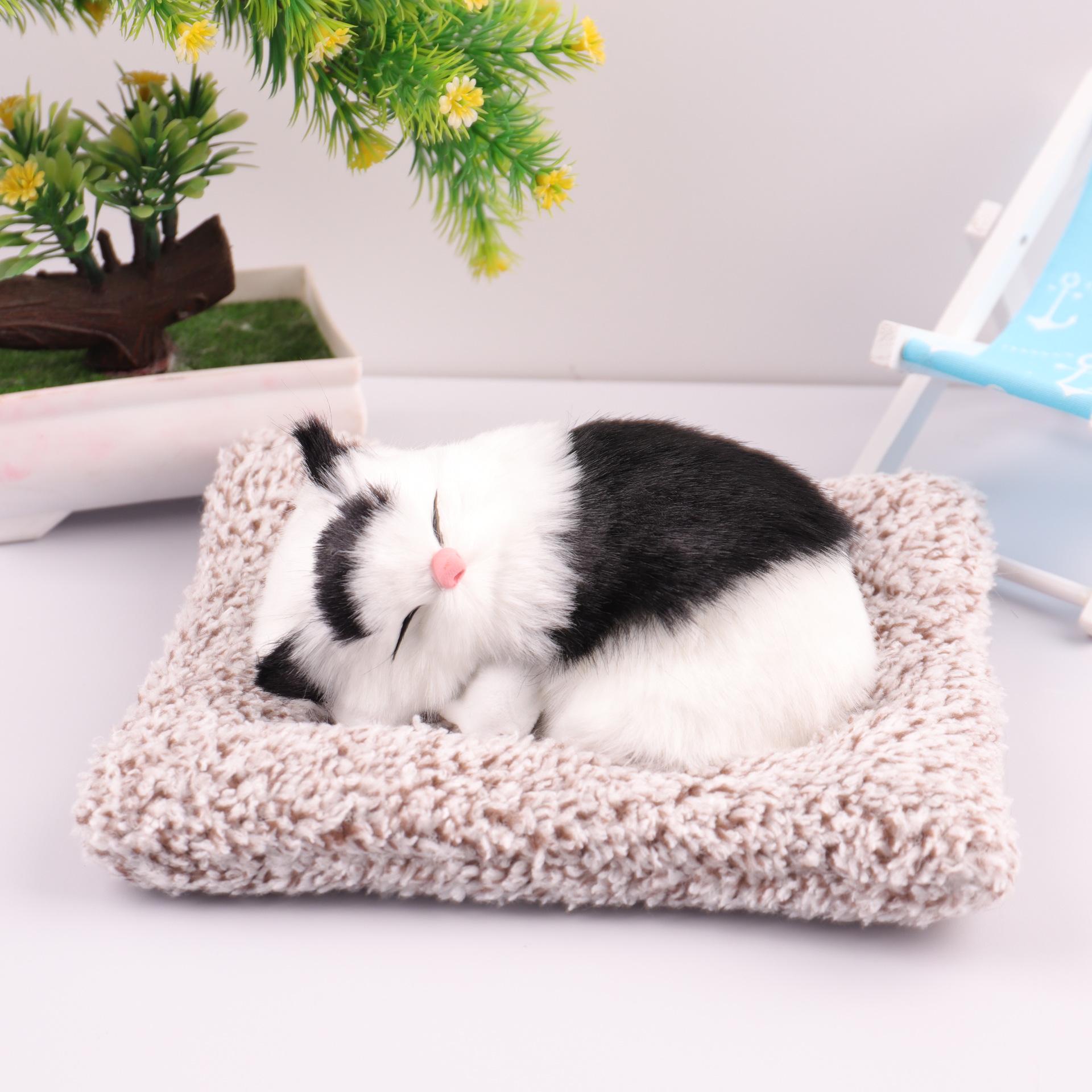 

Креативная подушечка для сна кота с бамбуковым углем: Мяукающий игрушечный котенок и украшение для машины