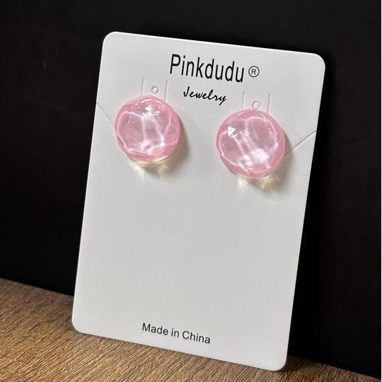 Pinkdudu Конфетный цвет БОХО Акриловые Серьги-гвоздики Женские Форма Сердца Смола Простые Повседневные Серьги PD1376