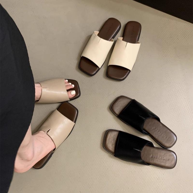 

Flat-bottomed cool slippers for women to wear in summer, new style, summer going out, French seaside beach one-word drag 36-37 [One Size Smaller]
