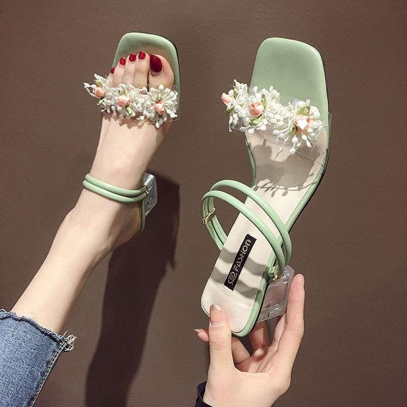 Summer sandals girl 2025 new fairy wind wear fashion flower high heel word two wear thick heel cool slippers