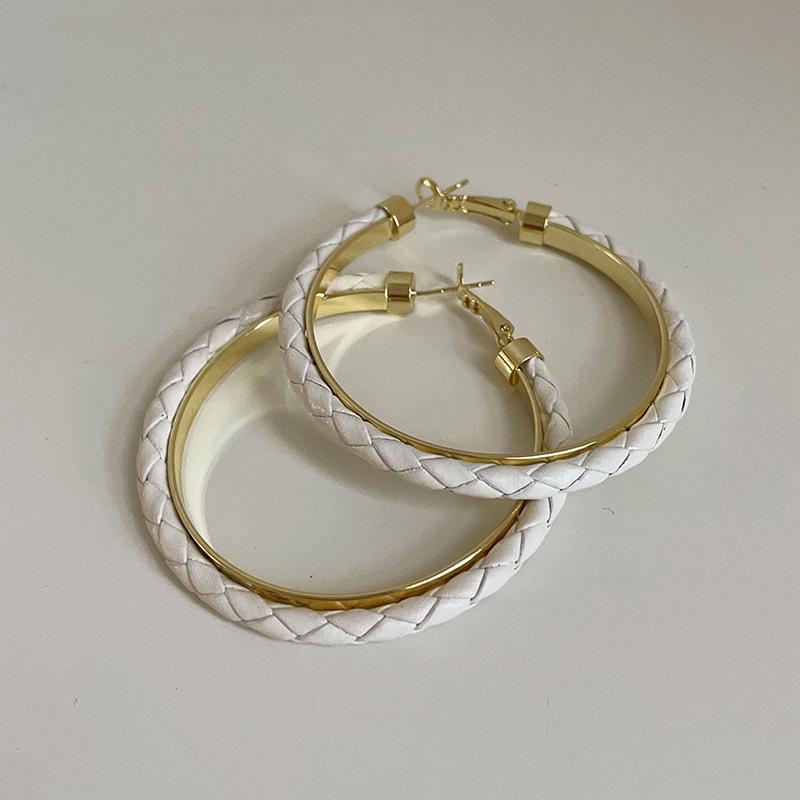 Exaggerated Personality Twist Leather Large Earrings Women'S Niche Unique Exquisite And Thin Commuting Simple Versatile Earrings