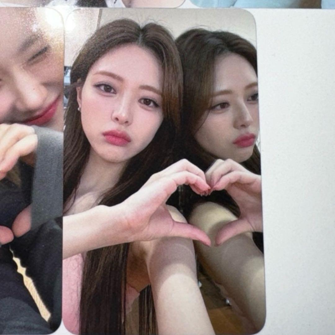 

[USED] ITZY Yuna GOLD Seoul Concert Fan Meeting FM Limited Edition Mirror Trading Card
