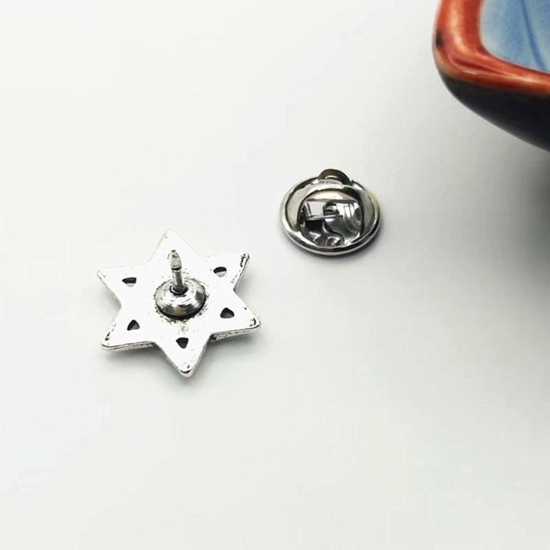Vintage Hexagram Alloy Brooch Elegant Retro Design Sturdy Allergy Resistant Jewelry Accessory For Women Men