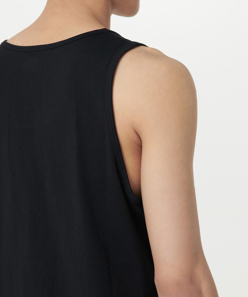 Musinsa Standard Scoop Neck Sleeveless Top [Black]