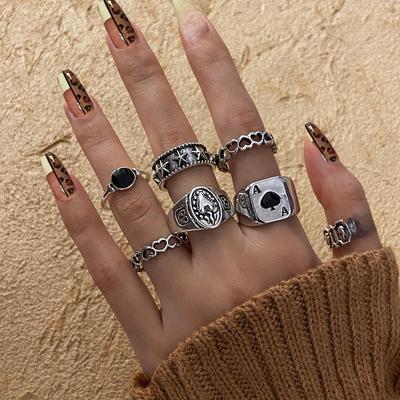 Vintage Dark Retro Spade & Love Ring Set - 7 Hollow Heart Designs