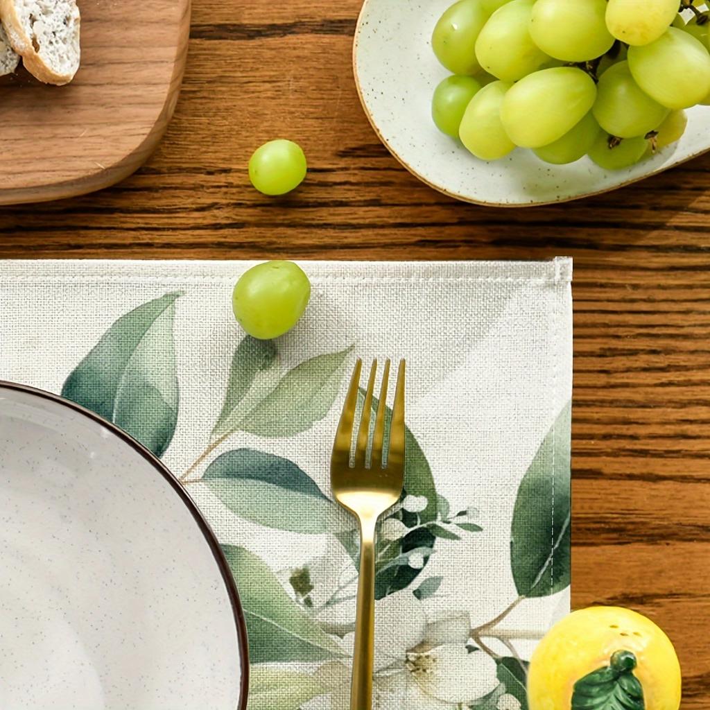 4 Stück, Kamelienblüte SommerSet mit 4 Platzdeckchen 12x18 Zoll Saisonale Frühlings-Tischsets für Party Küche Esstischdekoration, Beige