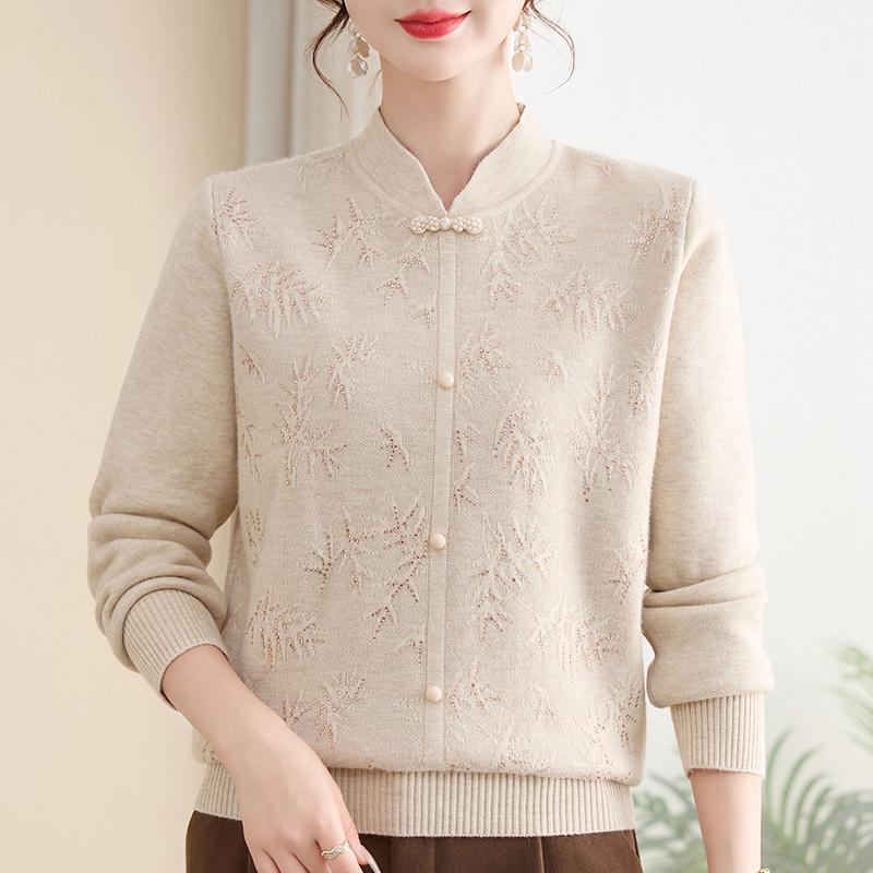 Stylish Fleece-Lined Knitwear for Middle-Aged Women 40-60, Thickened Ancient Style Clothing.