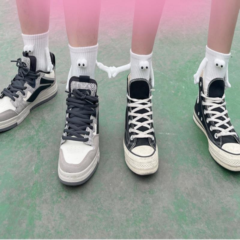Hand Holding Magnet Couple Funny Friendship Magnetic Socks Set