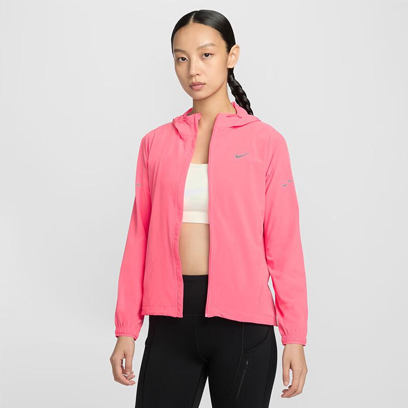

Nike Women s Hooded Woven Jacket L