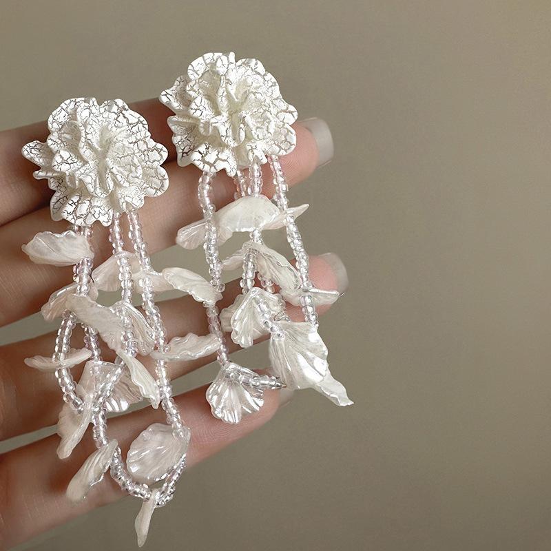 Small Fresh Grape Flower Fringed Earrings Korean Girl Heart Sweet Stud Earrings New Cute Versatile Earrings