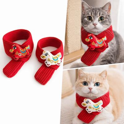 Dekoration zur Feier Warmer gestrickter Haustierschal Gemütlicher Wärmer Halstuch Rote Farbe Haustierzubehör Frühlingsfest