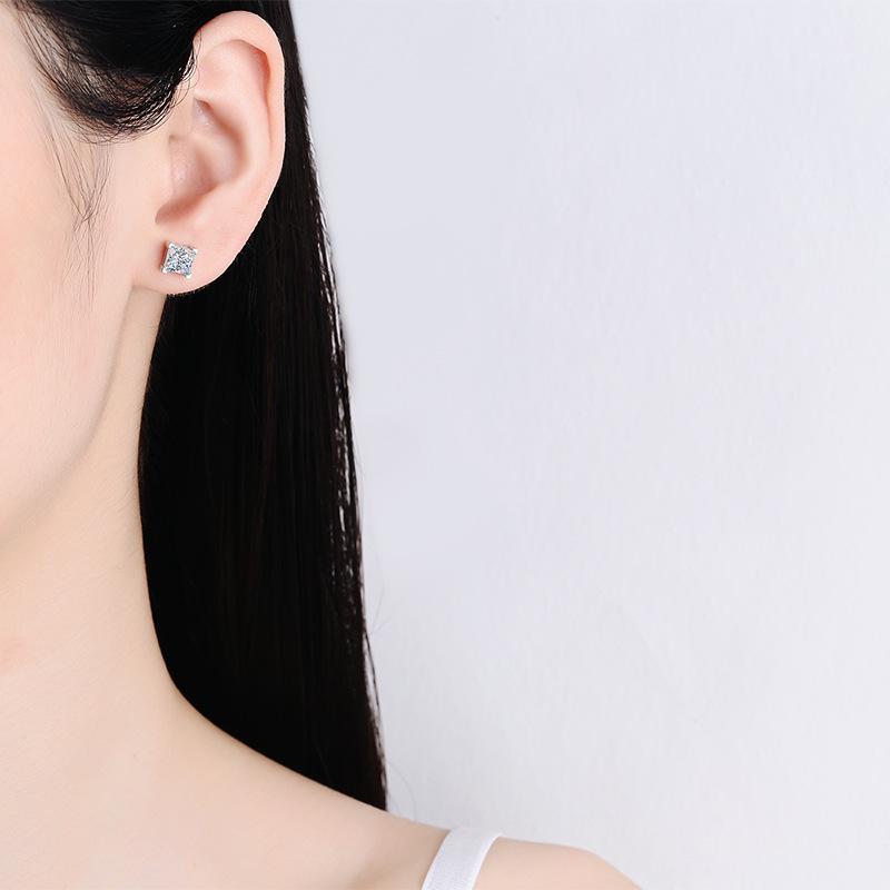 S925 Sterling Silver Princess Cut Irregular Moissanite Earrings for Women, PT950 Platinum-Plated, 1 Carat.