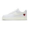 Nike נעלי סניקרס לגברים Air Force 1 Low יום האהבה 2021 לבן מפרש אדום אוניברסיטאי DD7117-100