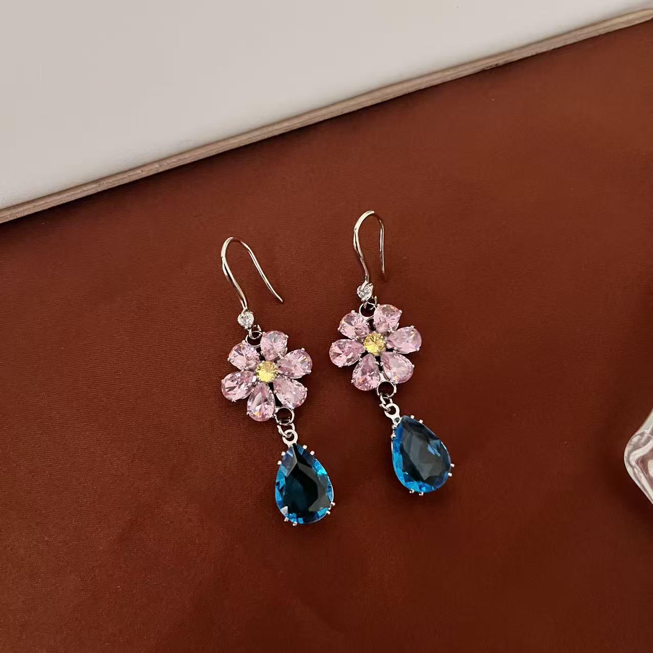 Elegant Zirconia Flower Drop Dangle Earrings: Sparkly, Fashionable, and Sweet
