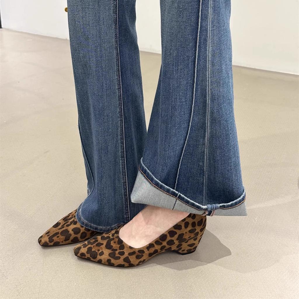 Niche Korean version of retro pointed head shallow mouth single shoes women's 2025 autumn and winter new fashion commuter leopard print thick heel sho