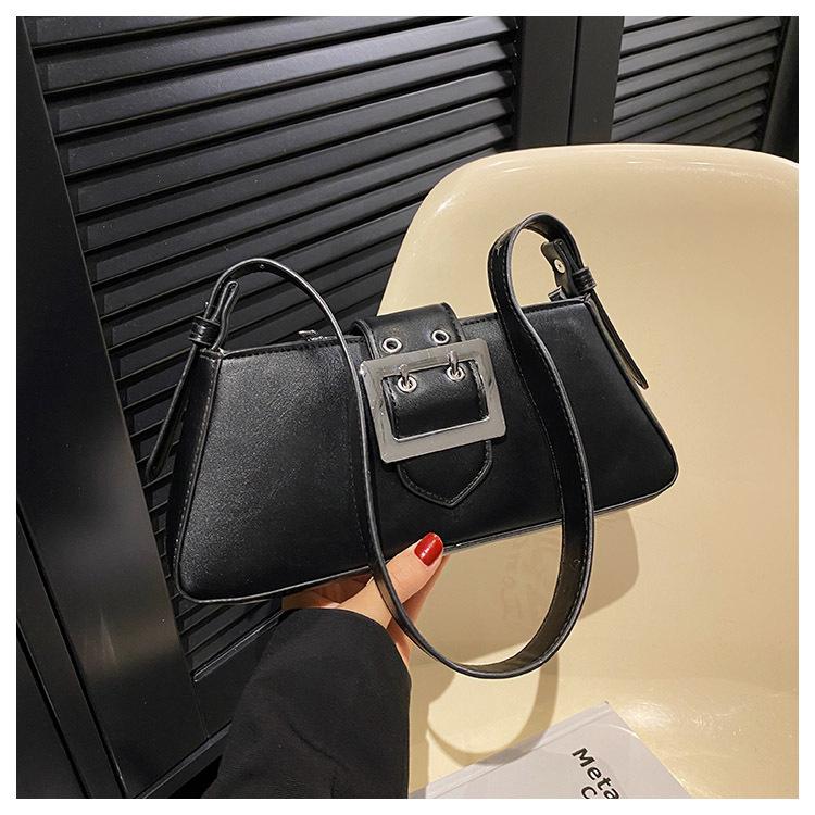 

Простая сумка подмышкой из лакированной кожи, летняя новая тенденция 2024 года, универсальная ретро-сумка, повседневная женская сумка чёрный