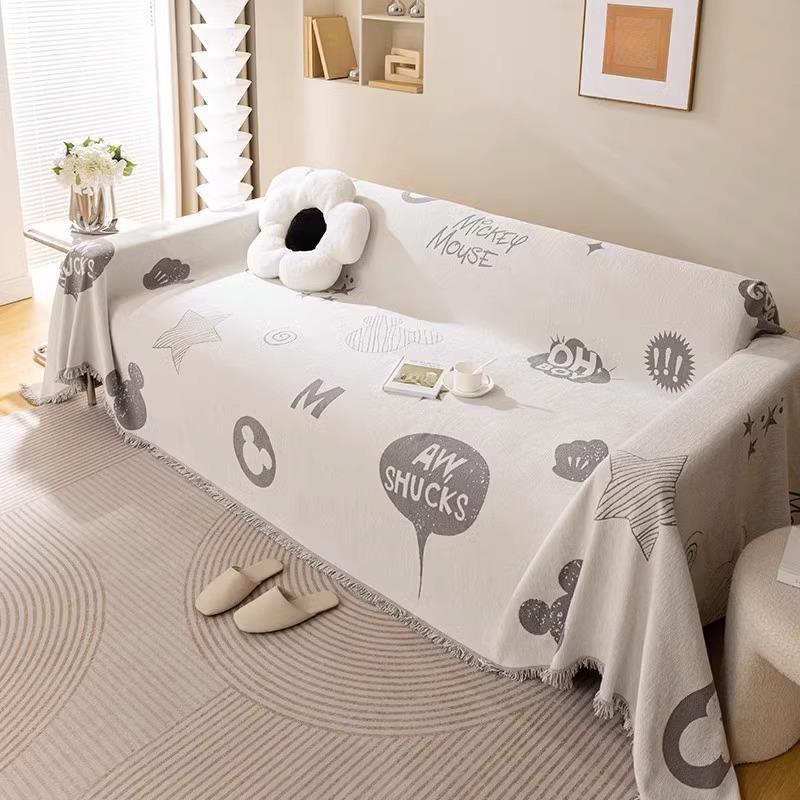 Four Seasons Universal Chenille Cute Bear Sofa Cover Towel Anti-Scratching Sofa Cover Dust-Proof All-Inclusive Cover Blanket Cushion
