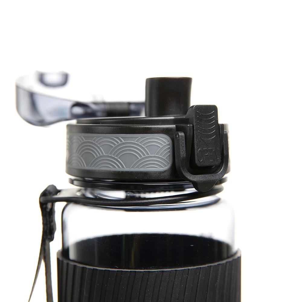 Transparent Space Cup Summer Bounce Cover Sports Water Bottle with Silicone Cover Plastic Sports Kettle