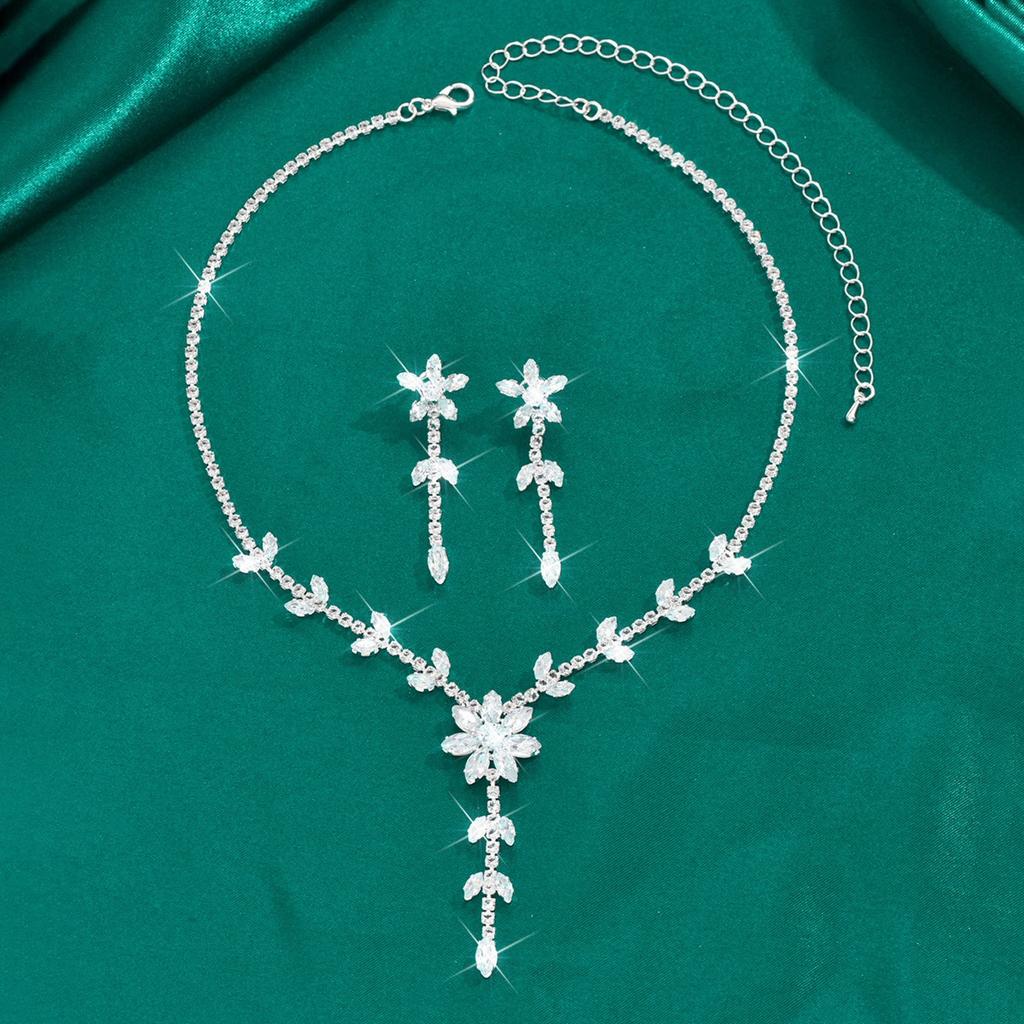 3PCS Sexy and Elegant Women's Flower Water Diamond Necklace Earring Set Wedding Birthday Party Fashion Accessories