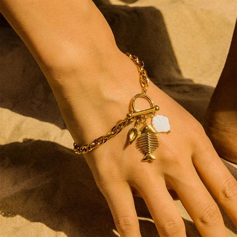 Elegant Shell Fishbone Conch Pendant Bracelet Adjustable OT Clasp For Beach Vacation Jewelry Gift Stainless Steel
