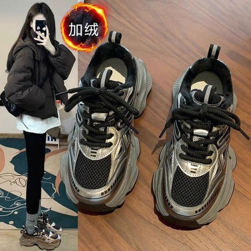 Daddy Shoes Girl 2025 New Popular Autumn and Winter Fleece Two Cotton Shoes Versatile Thick-soled Height-increasing Casual Sneakers